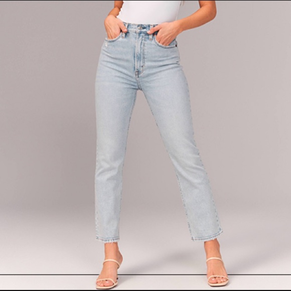 Abercrombie Ultra High Rise Ankle Straight Jeans